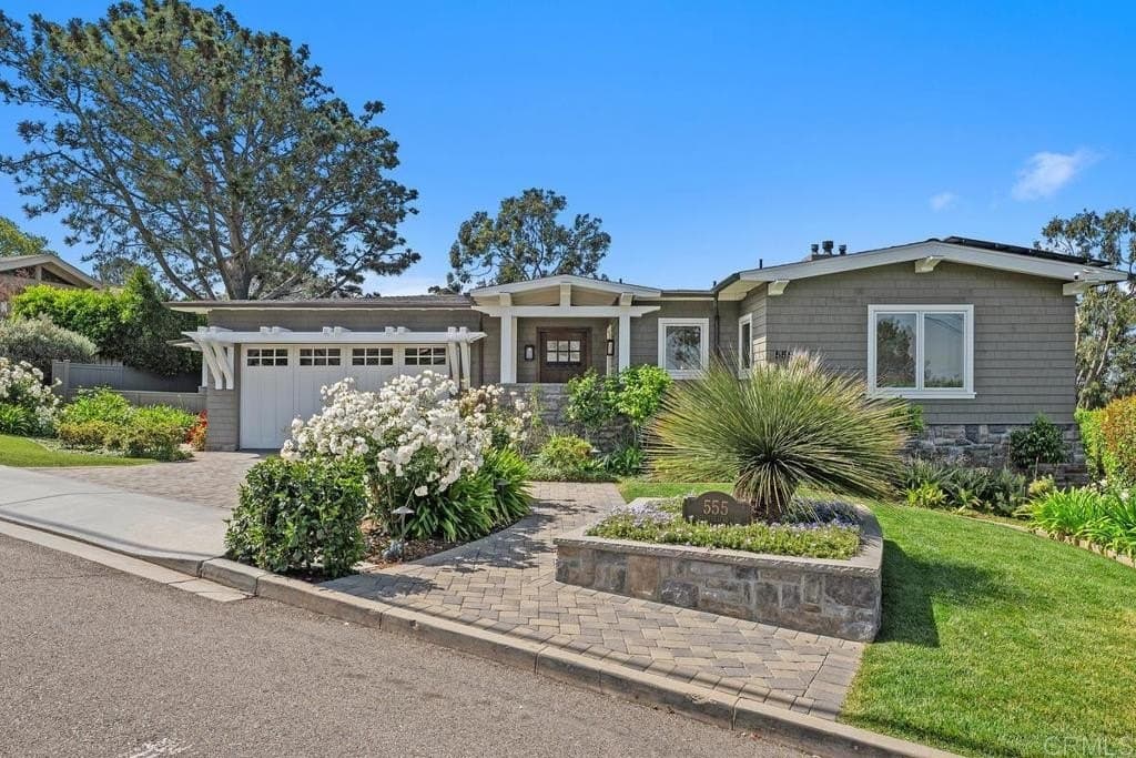 555 Amphitheatre Dr, Del Mar