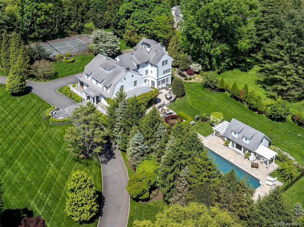 280 Highland Rd, Rye