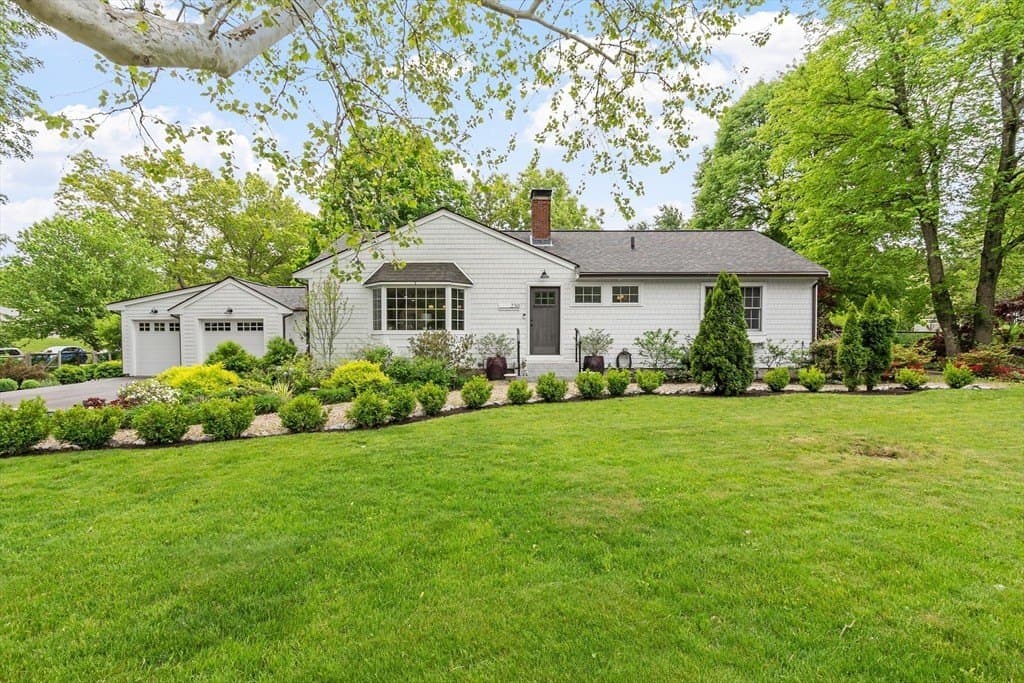 230 Harrington Ave, Concord