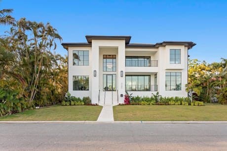 337 Coffee Pot Dr NE