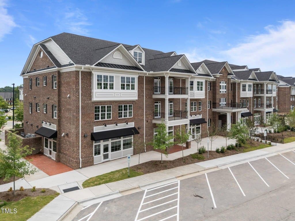 1600 Gathering Park Cir Unit 201, Cary