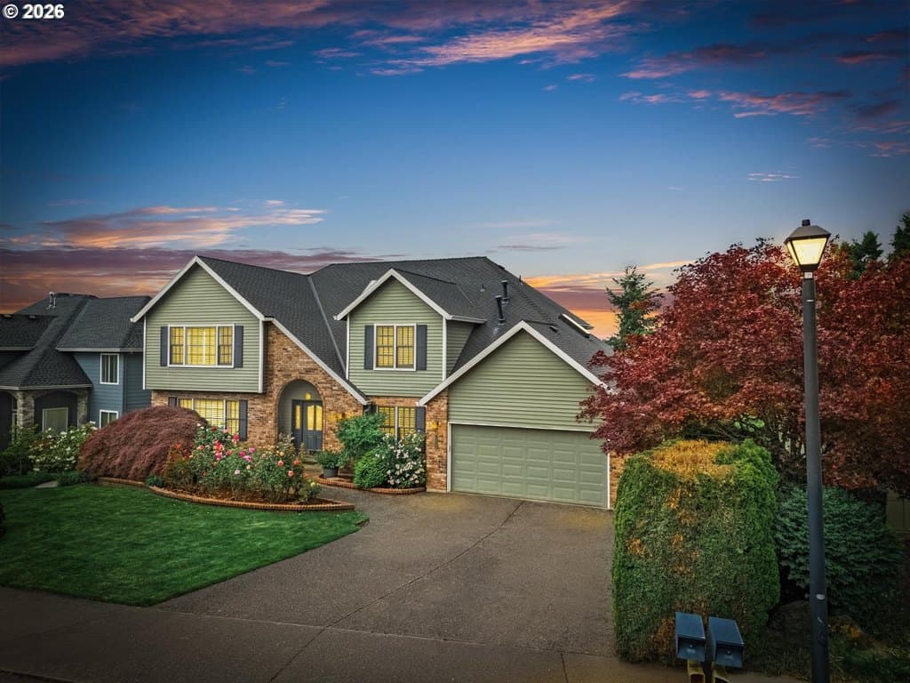 21220 Serango Dr, West Linn