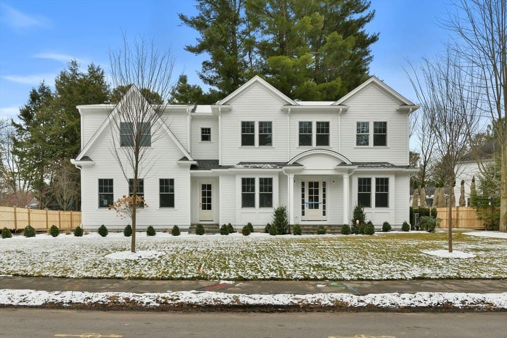 38 Parker Rd, Wellesley