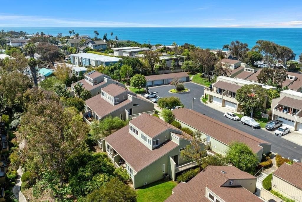 1715 Kennington Rd, Encinitas