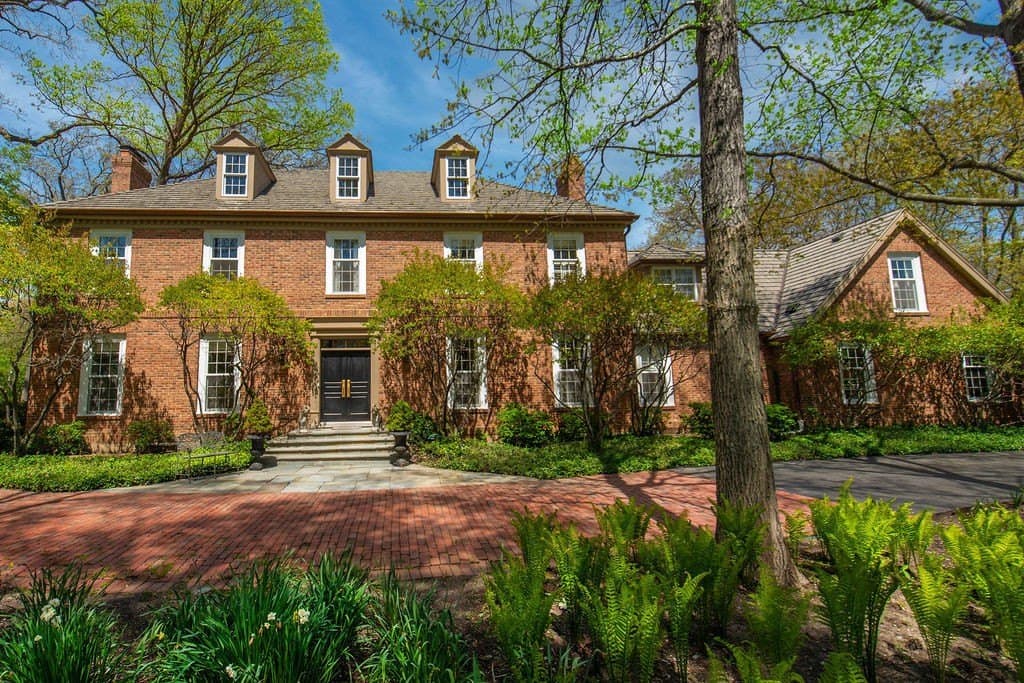 1200 Loch Ln, Lake Forest