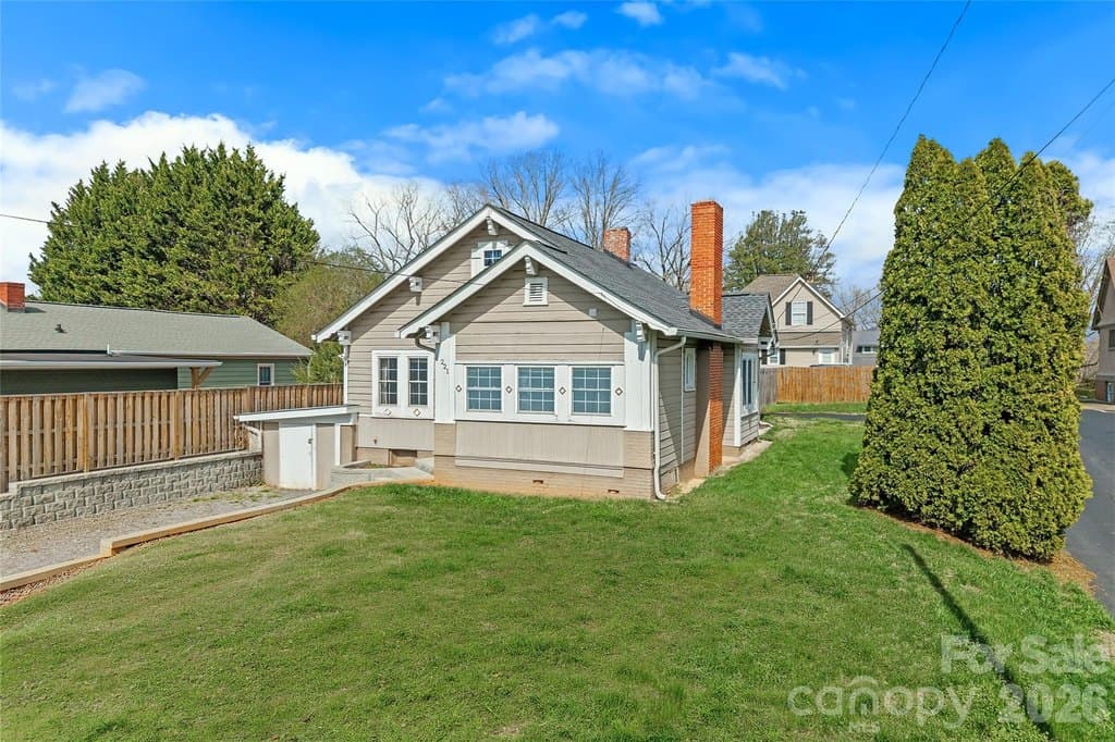 221 Summit St, Asheville