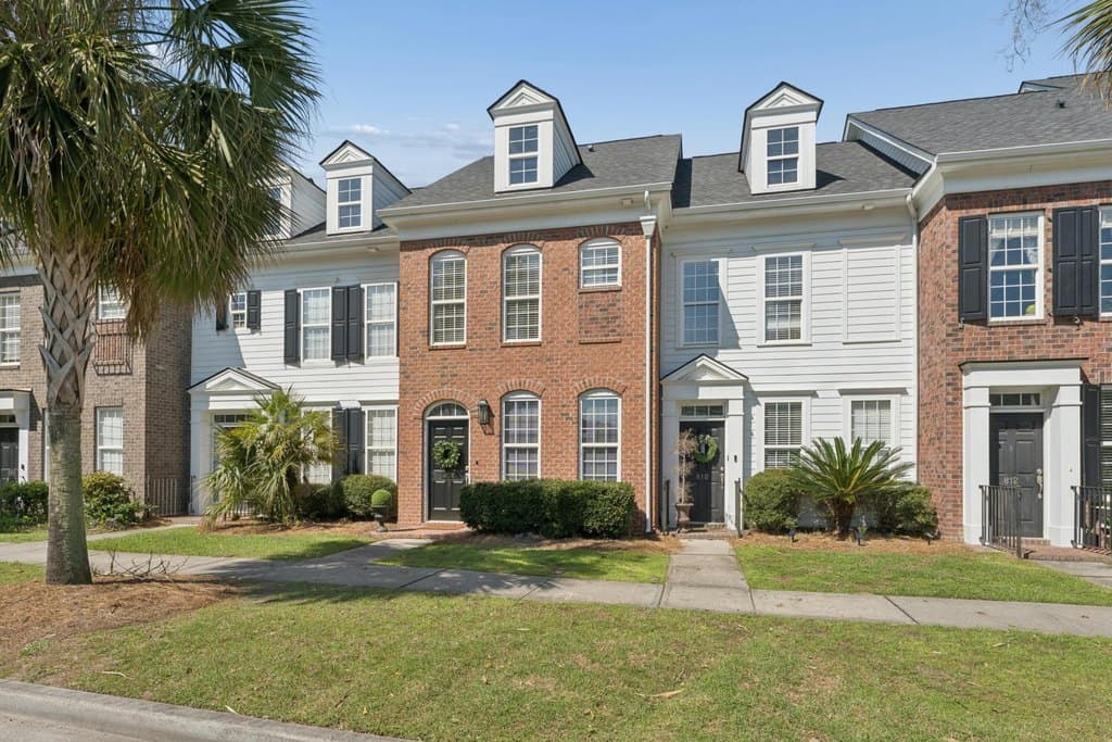 808 Rue Dr, Charleston