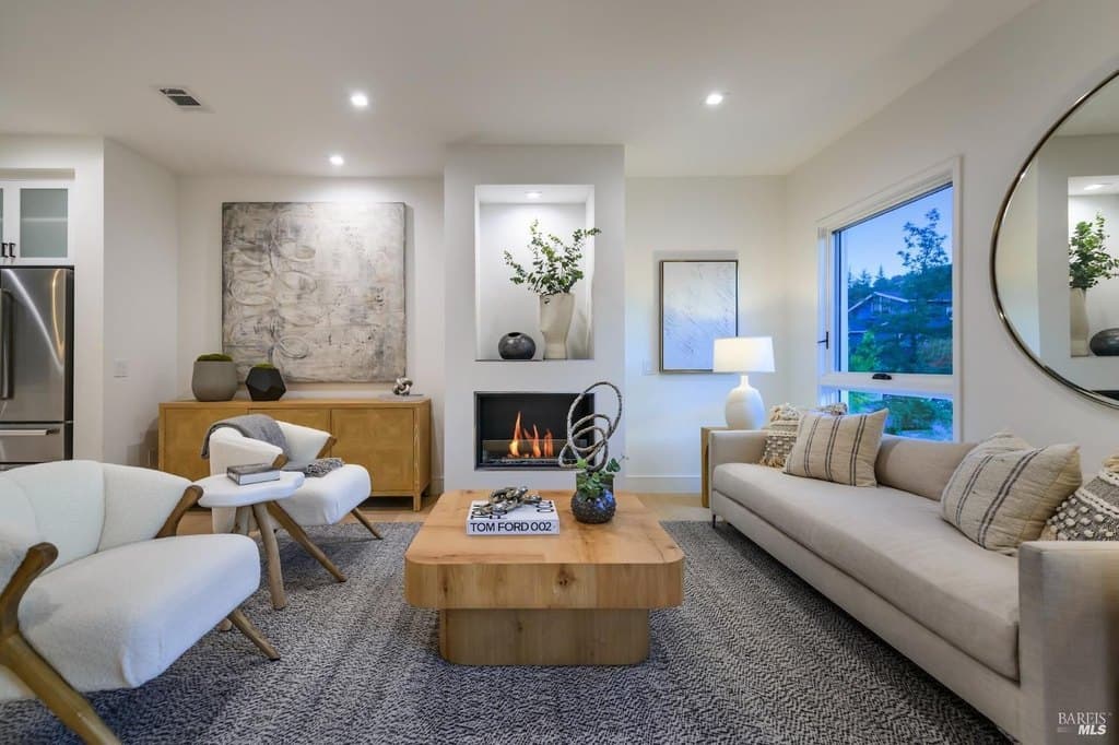 1112 Foster Rd, Napa