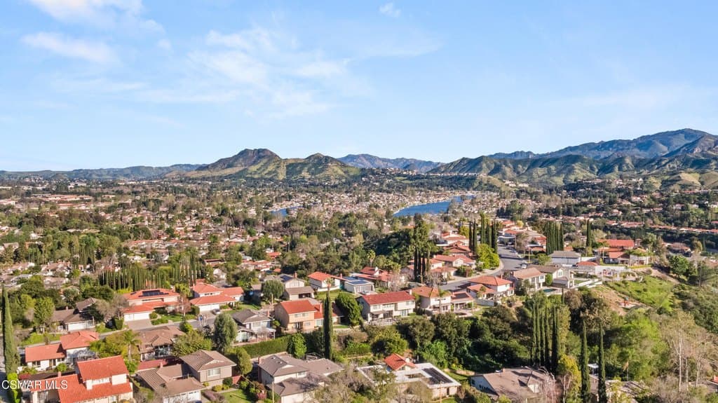 1642 Castlehill Ct, Westlake Village