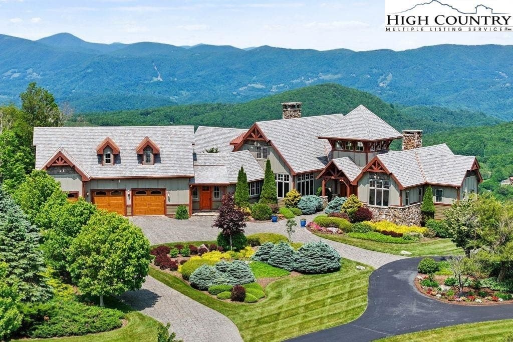 1725 Shawnee Rd, Banner Elk