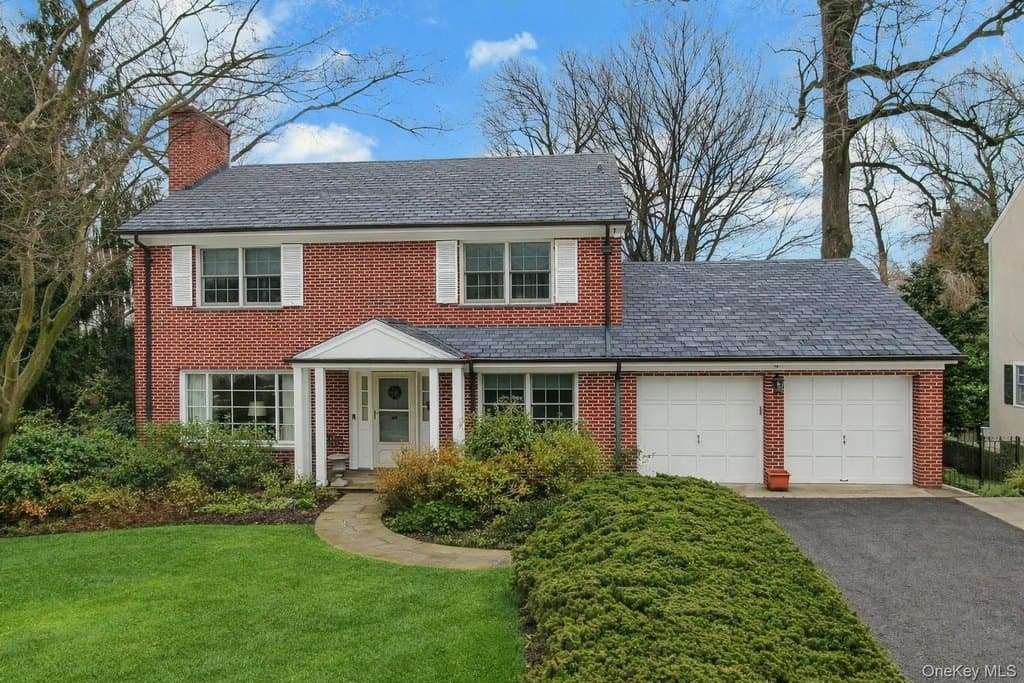 48 Highland Cir, Bronxville