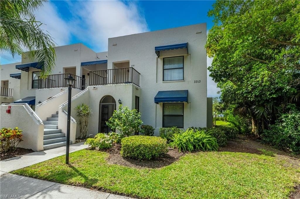 3313 Europa Dr Apt 216, Naples