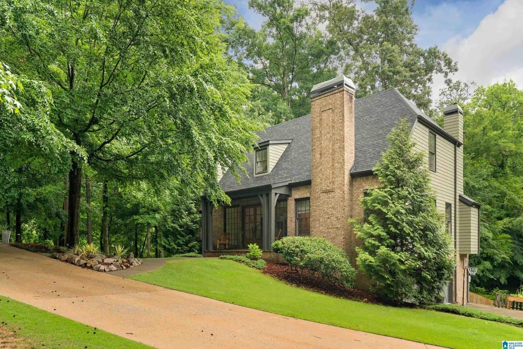 2225 Sterlingwood Dr, Mountain Brook