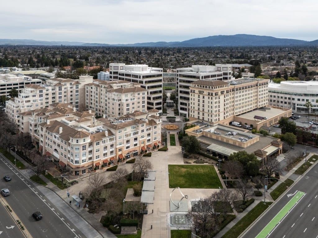 20488 Stevens Creek Blvd Apt 1607, Cupertino