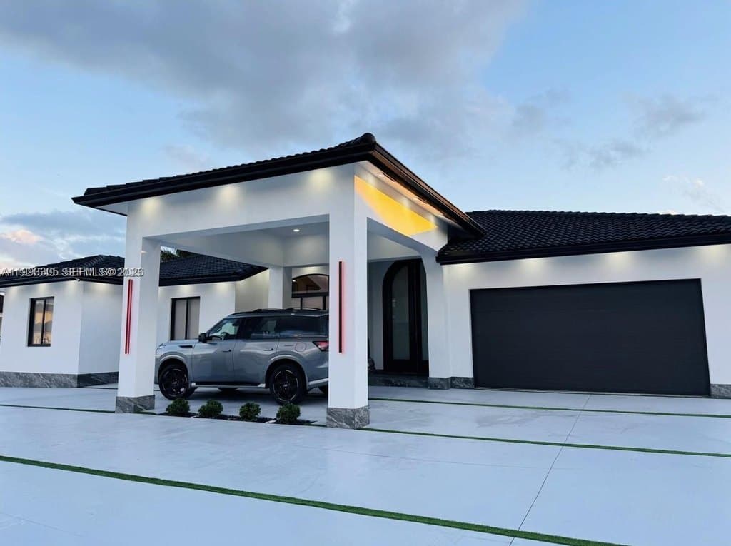 13430 SW 192nd St, Miami