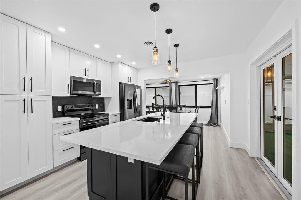 2634 NW 52nd Ct, Fort Lauderdale