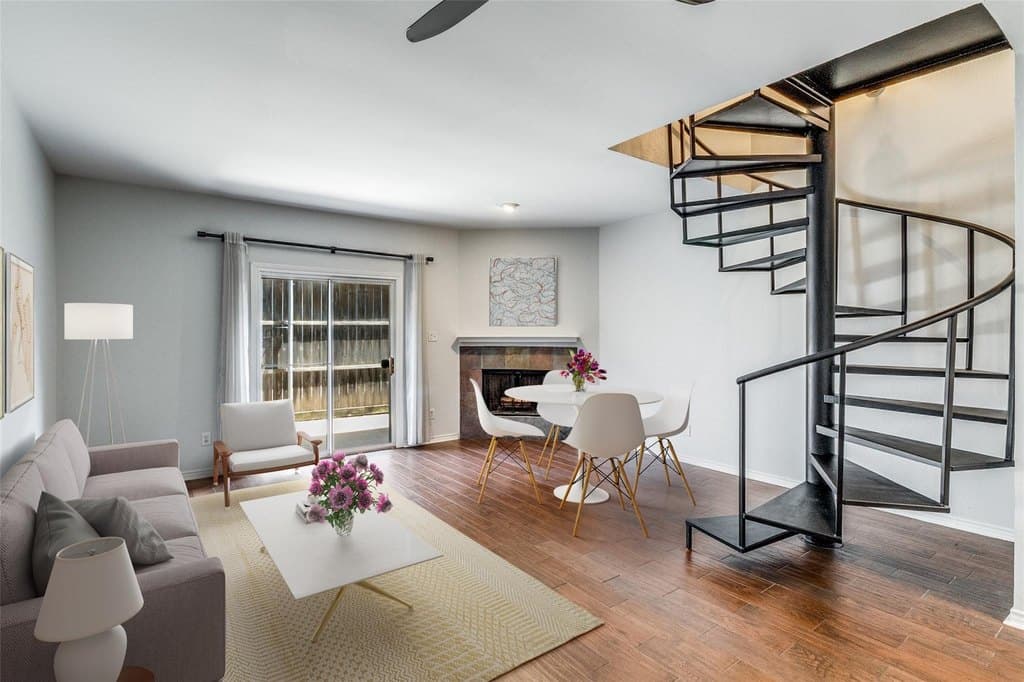 5701 Gaston Ave Apt 4