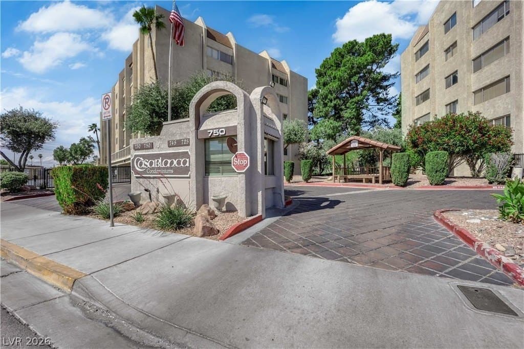 750 S Royal Crest Cir Unit 316, Las Vegas