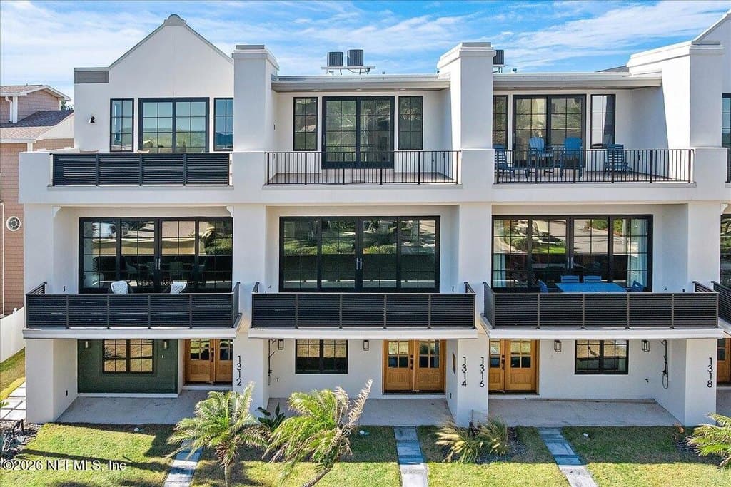 1314 1st St N, Jacksonville Beach