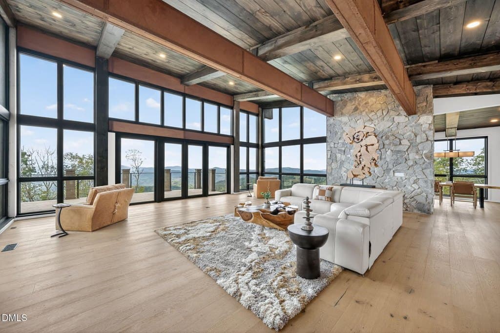 404 Silver Eagle Trl, Banner Elk