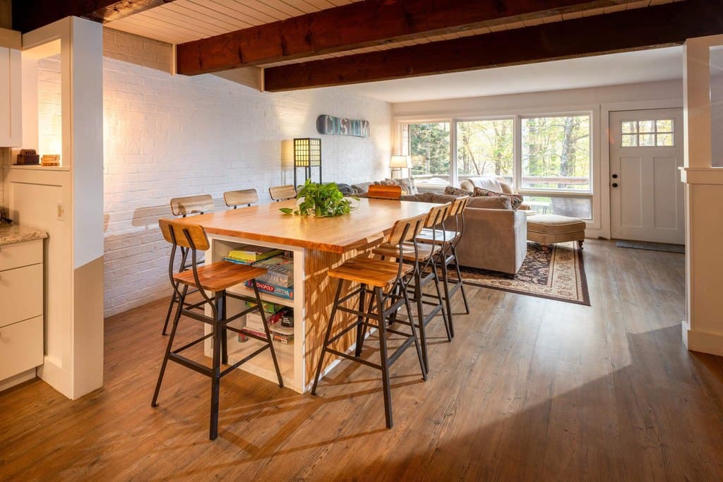 67 Fox Hill Rd Apt 3, Stowe