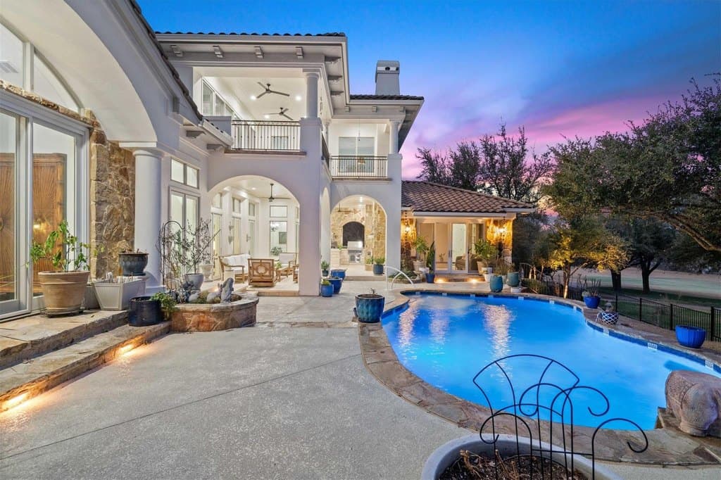 108 Golden Bear Cv, Austin