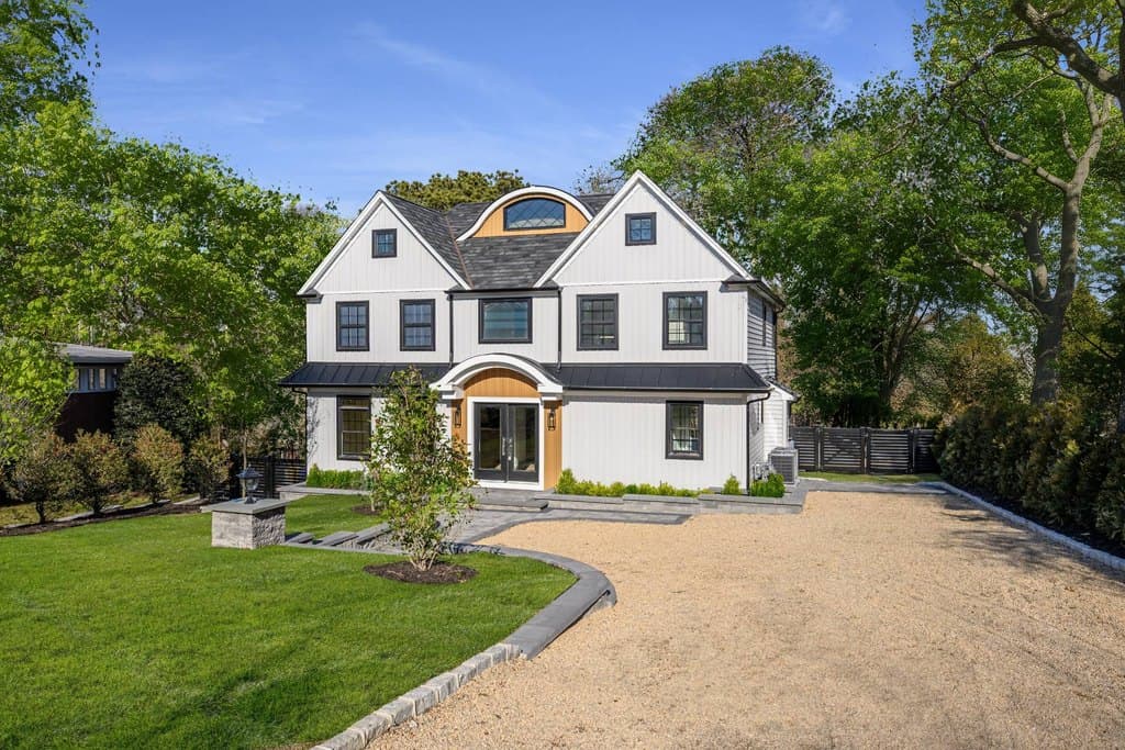 19 Inlet View Dr, Southampton