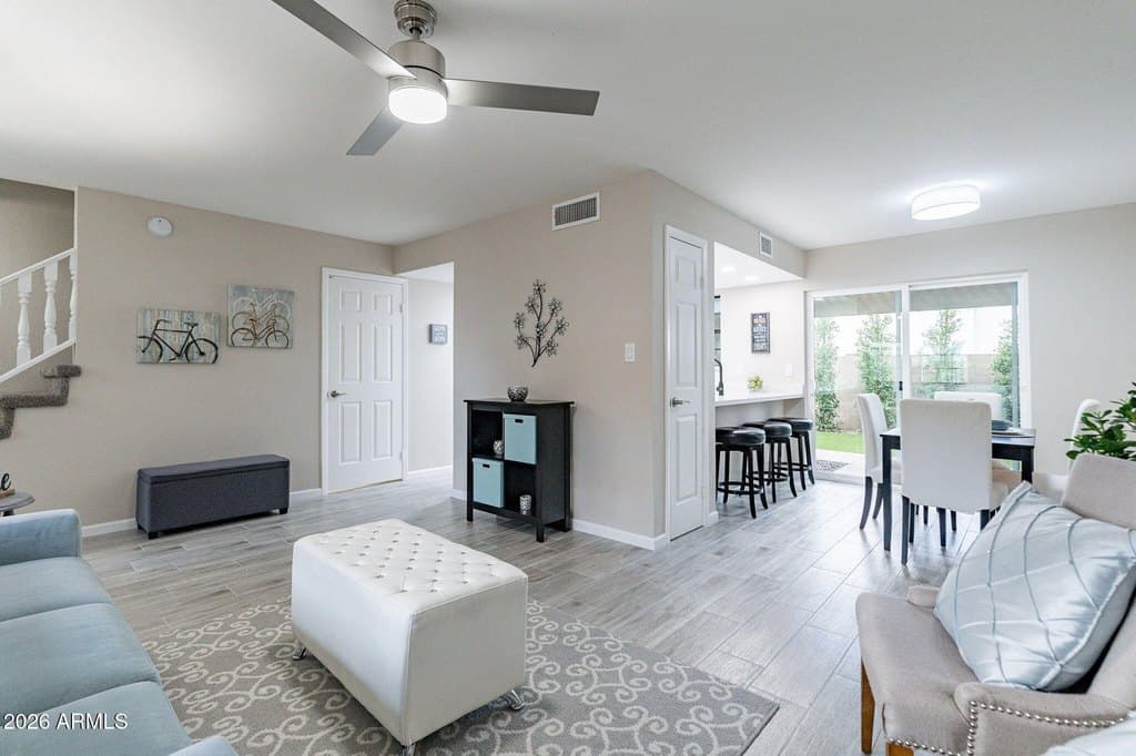 1438 W LA Jolla Dr, Tempe