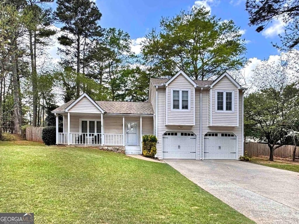 500 Sheringham Ct, Roswell