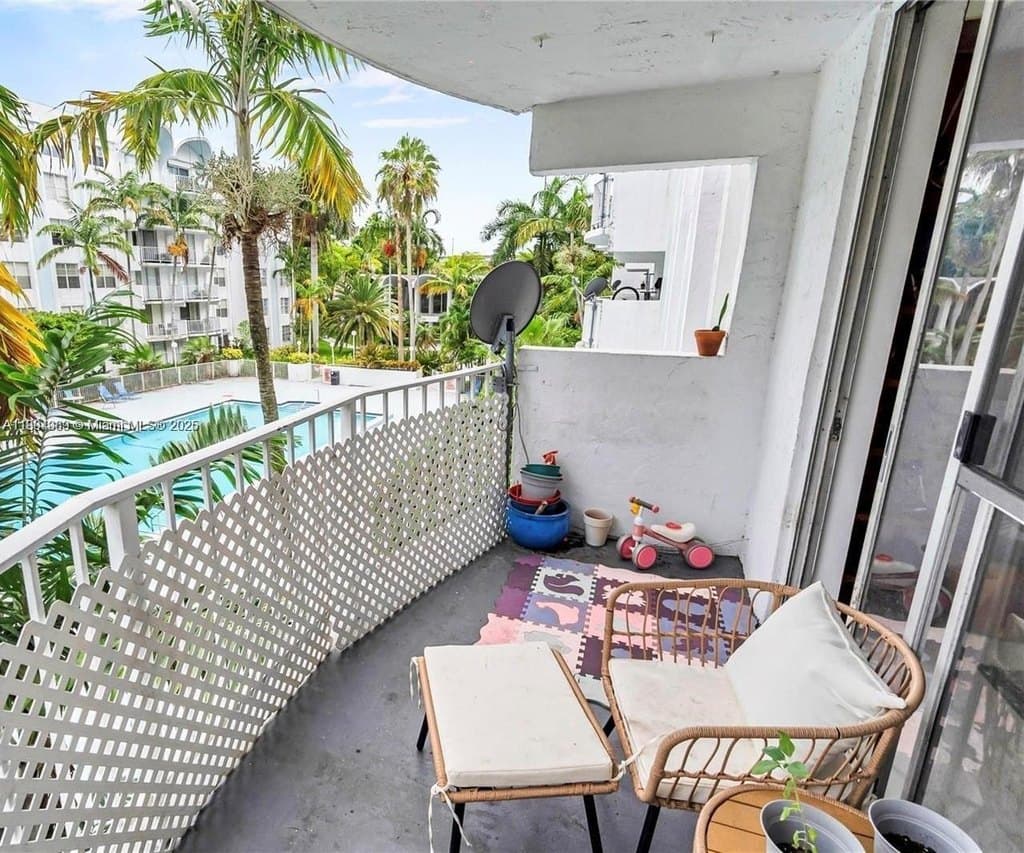 488 NW 165th St Rd Apt B312