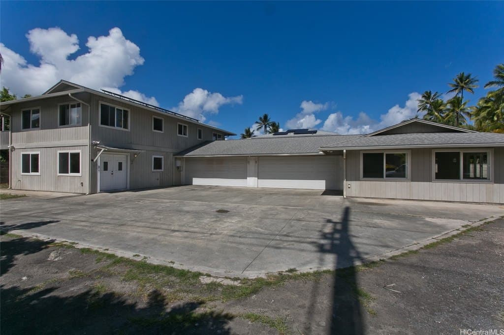 905 Kainui Dr, Kailua