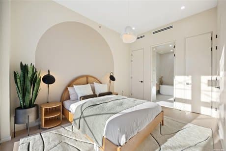 31-16 21st St Unit 2J