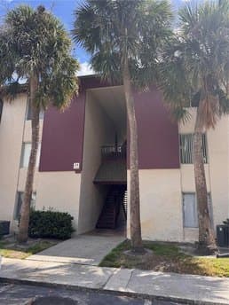 3840 N Lake Dr Unit 127