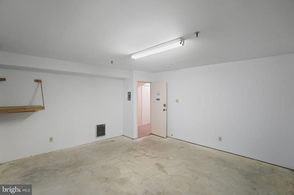 4990 Sentinel Dr Unit 16-6, Bethesda