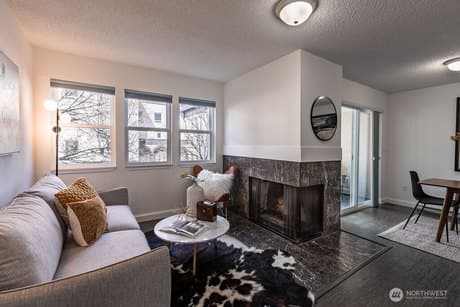 2001 E Yesler Way Unit 17