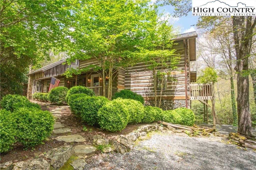 204 Huckleberry Trl, Blowing Rock