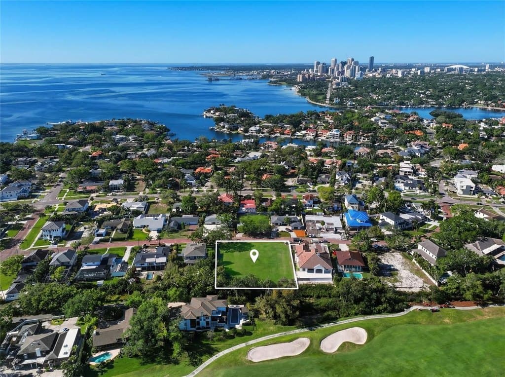 300 Rafael Blvd NE, Saint Petersburg