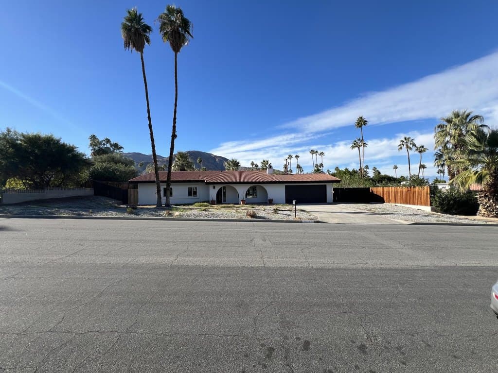 46075 Verba Santa Dr, Palm Desert