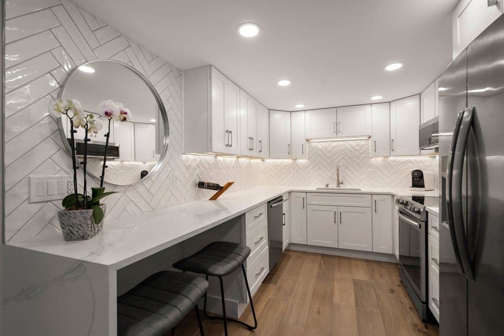 45 Longwood Ave Apt 712, Brookline