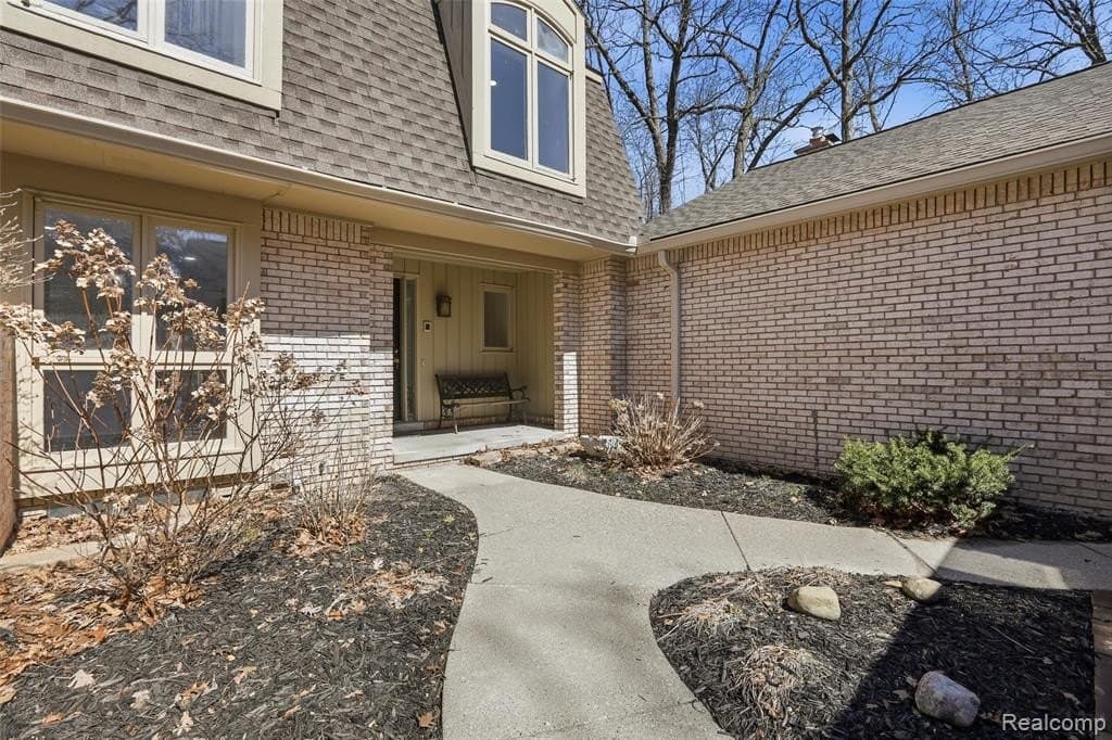1135 Ivyglen Cir, Bloomfield Hills