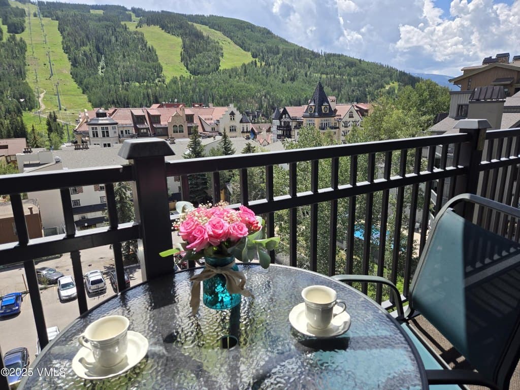 508 E Lionshead Cir Unit 116-07, Vail