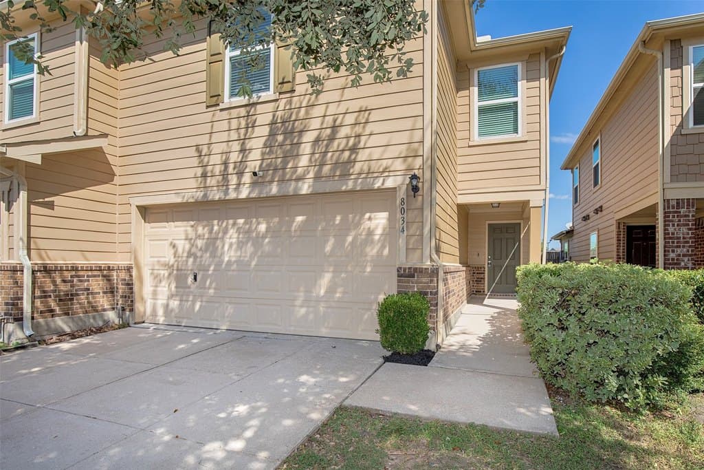 8034 Chasewood Dr, Houston