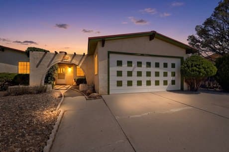 857 Camino Consuelo