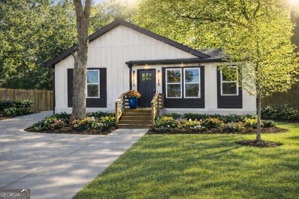 724 Bellemeade Ave NW