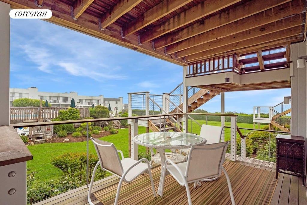 707 Old Montauk Hwy, Montauk