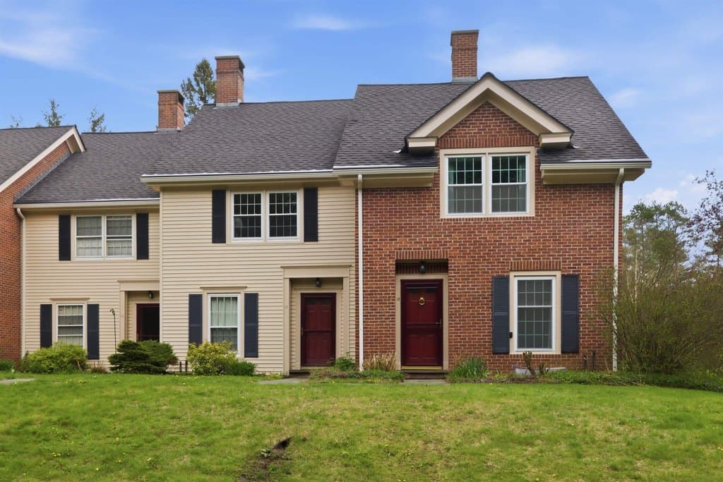 85 Townhouse Way Apt 18