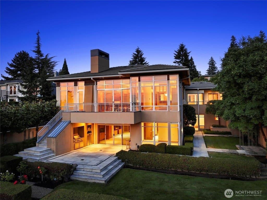 5511 104th Ave NE, Kirkland