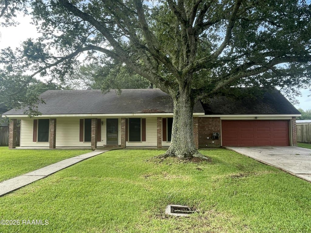 107 W Bayou St, Lafayette