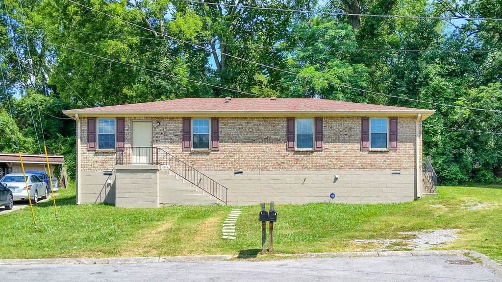 212 Jay Dr, Nashville