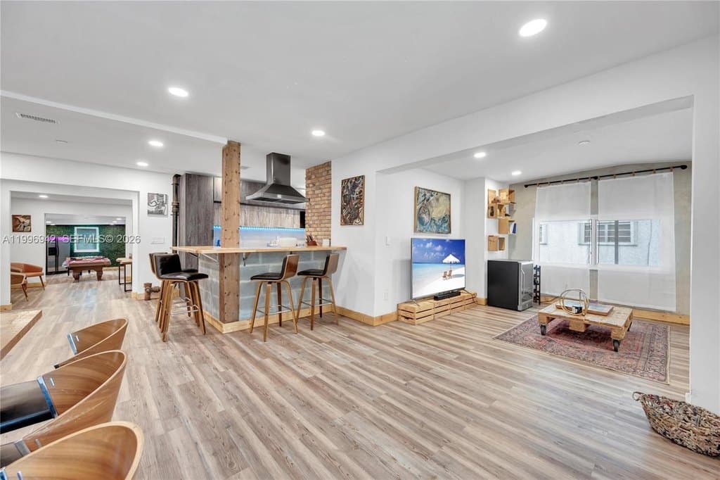 9000 NW 12th Ave, Miami